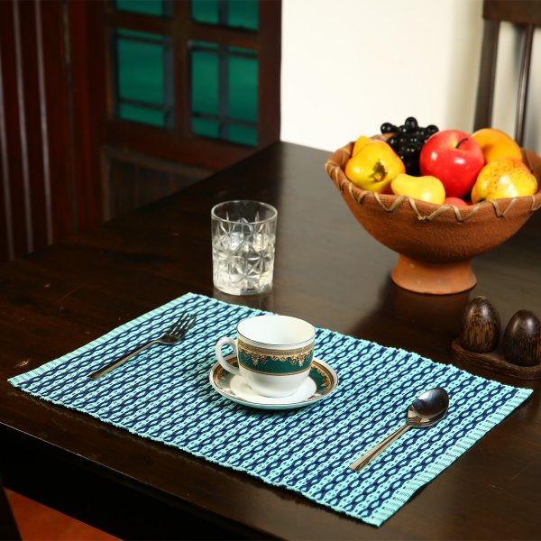 Home Colors Hexagon Weave Table mats blue